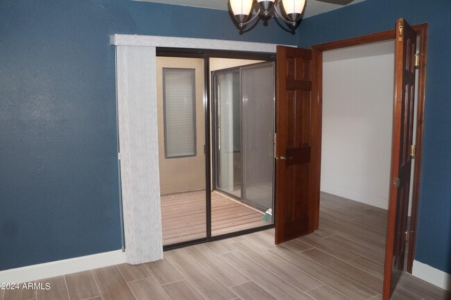 Building Photo - 5756 W Del Rio St