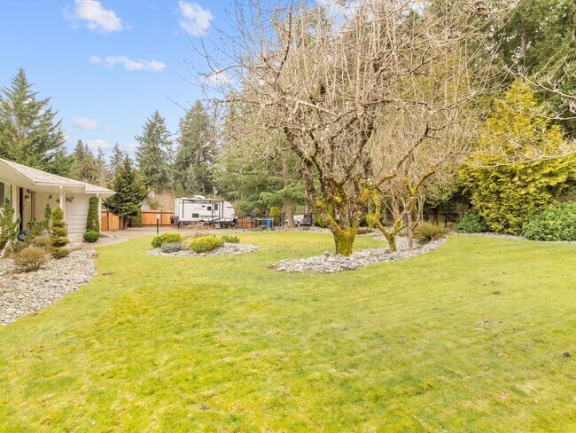 Building Photo - 4205 7th St SW
