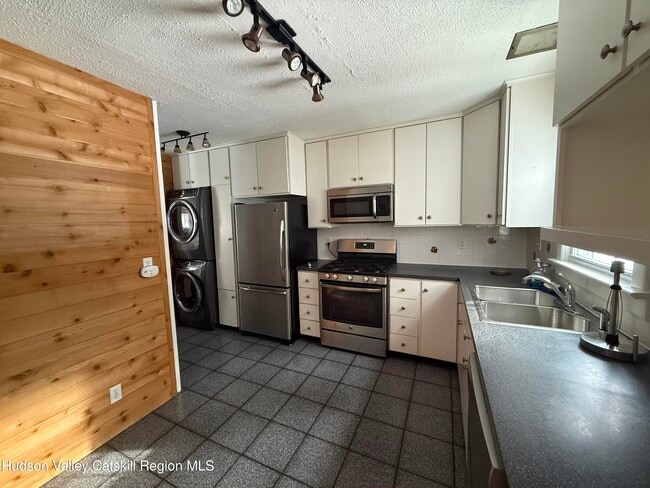 Building Photo - 29 North Dr