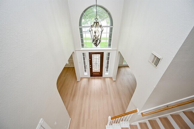 Building Photo - 22511 Bridgehaven Dr