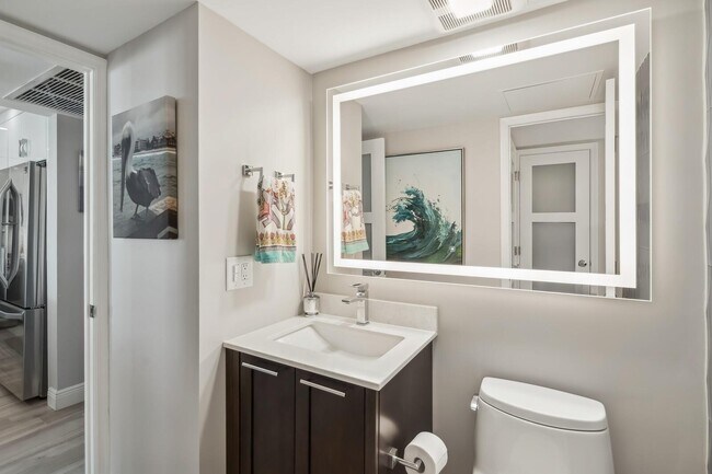 Building Photo - 1900 S Ocean Blvd