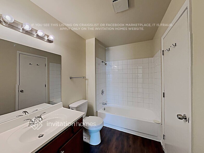 Building Photo - 2261 Bittersweet Ct