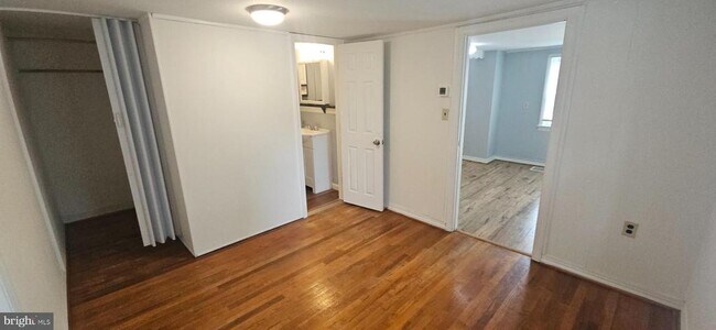 Building Photo - 1057 Foreman Ln