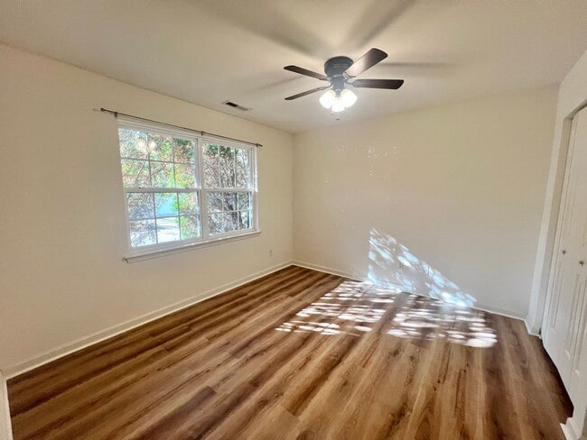 Building Photo - Charming 4BD, 2BA Fuquay-Varina Home with Large Backyard Near Interstates