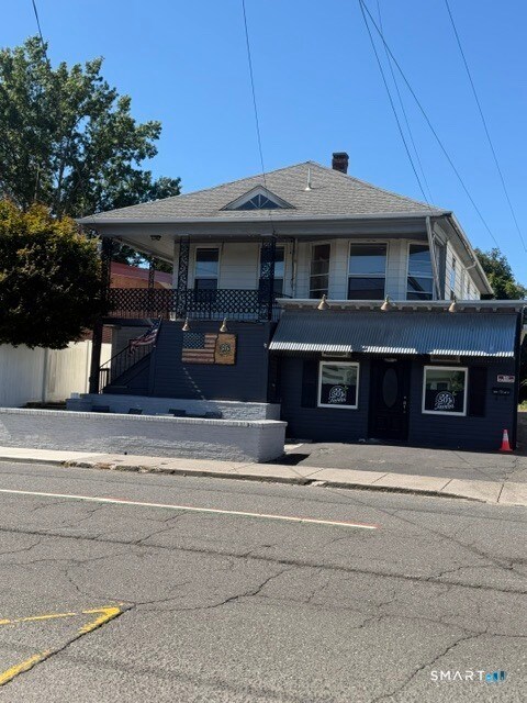 Building Photo - 728 Highland Ave