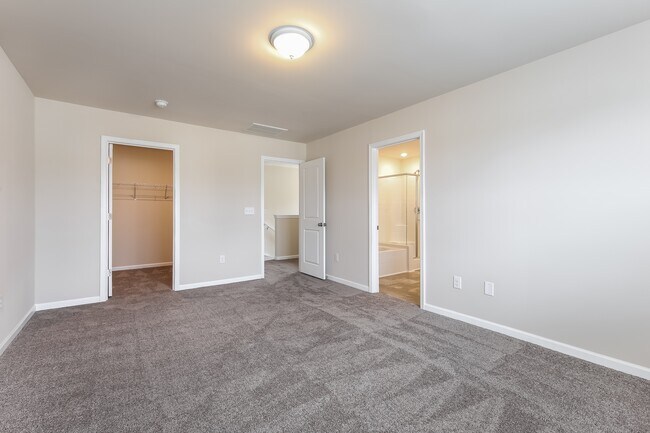 Building Photo - 704 Millsgate Cir