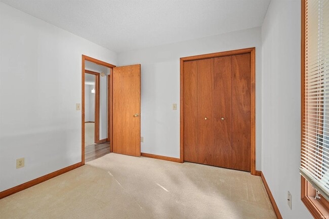 Building Photo - 8115 Calera Dr