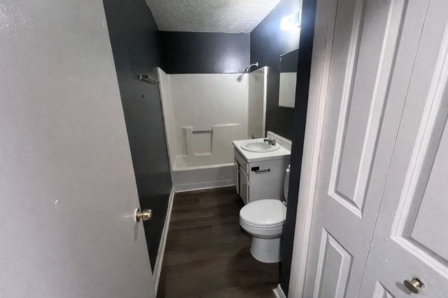 Building Photo - FIRST FULL MONTHS RENT FREE!! 2 Bedroom, 1 Bathroom Duplex in Gallatin!