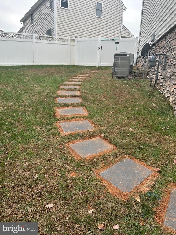 Building Photo - 5802 Telluride Ln