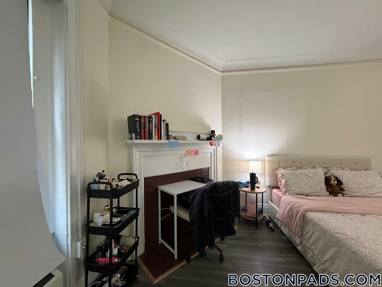 Building Photo - 62 Boylston St