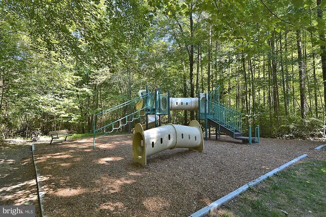 Building Photo - 1334 Garden Wall Cir