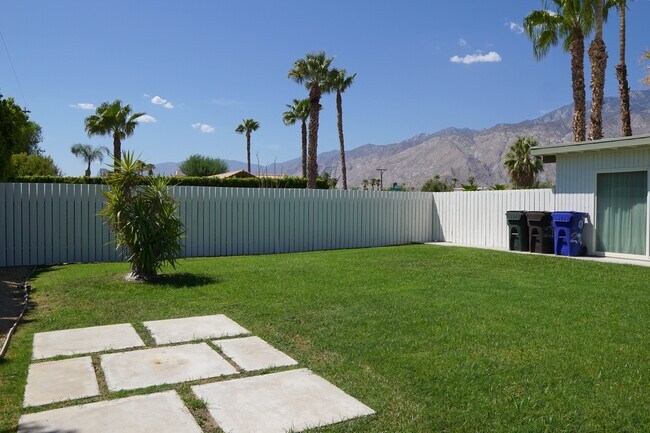 Building Photo - 2900 N Chuperosa Rd