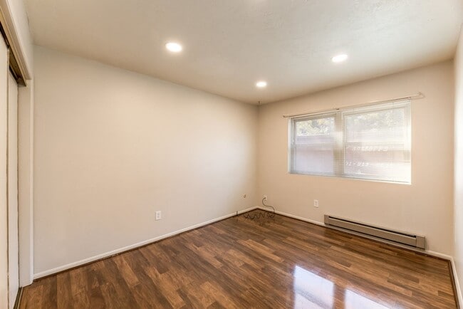 Building Photo - 4517 1175 W