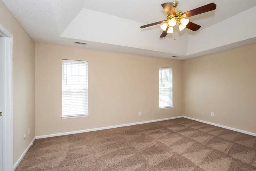 Building Photo - 326 McGinn Grove Dr