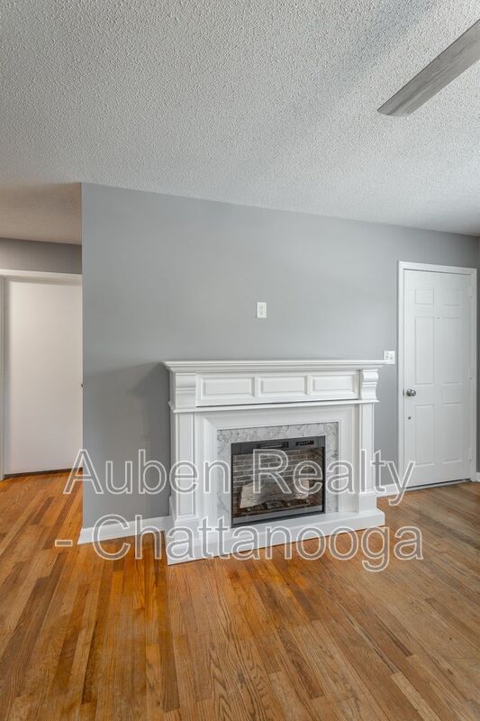 Building Photo - 1214 Helena Dr