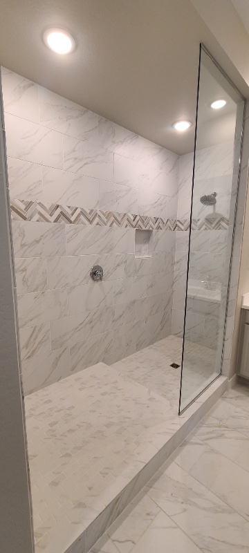 Building Photo - 14039 W Desert Flower Dr