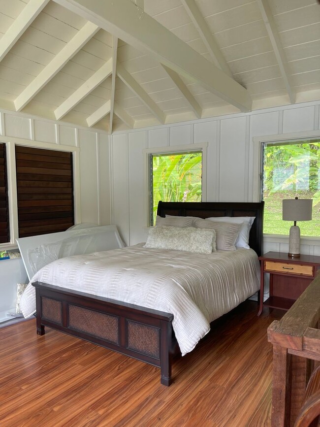 Building Photo - Furnished Anini Beach Front House 2 Bedrooms + Loft