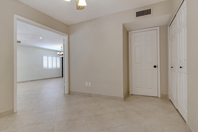 Building Photo - 8308 N 86th St