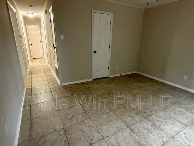 Building Photo - 10002 Stardust Trail