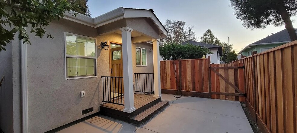 Private Entrance, Privacy Fence and Patio - 438 Minor Ave