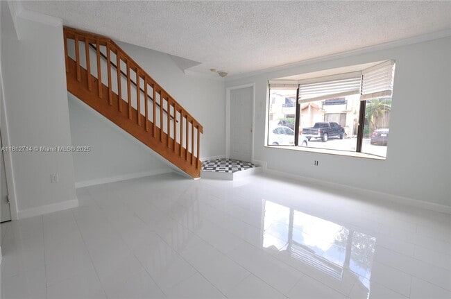 Building Photo - 7804 SW 102nd Ln