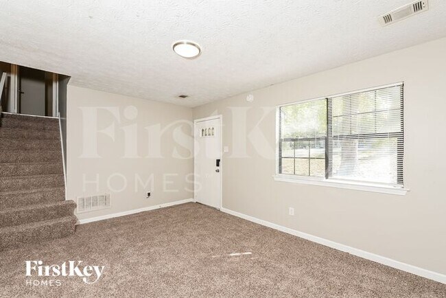 Building Photo - 2848 Maple Grove Dr