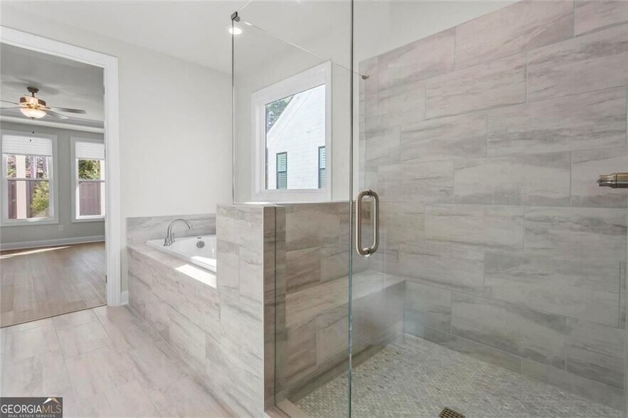 Building Photo - 491 Pearl St