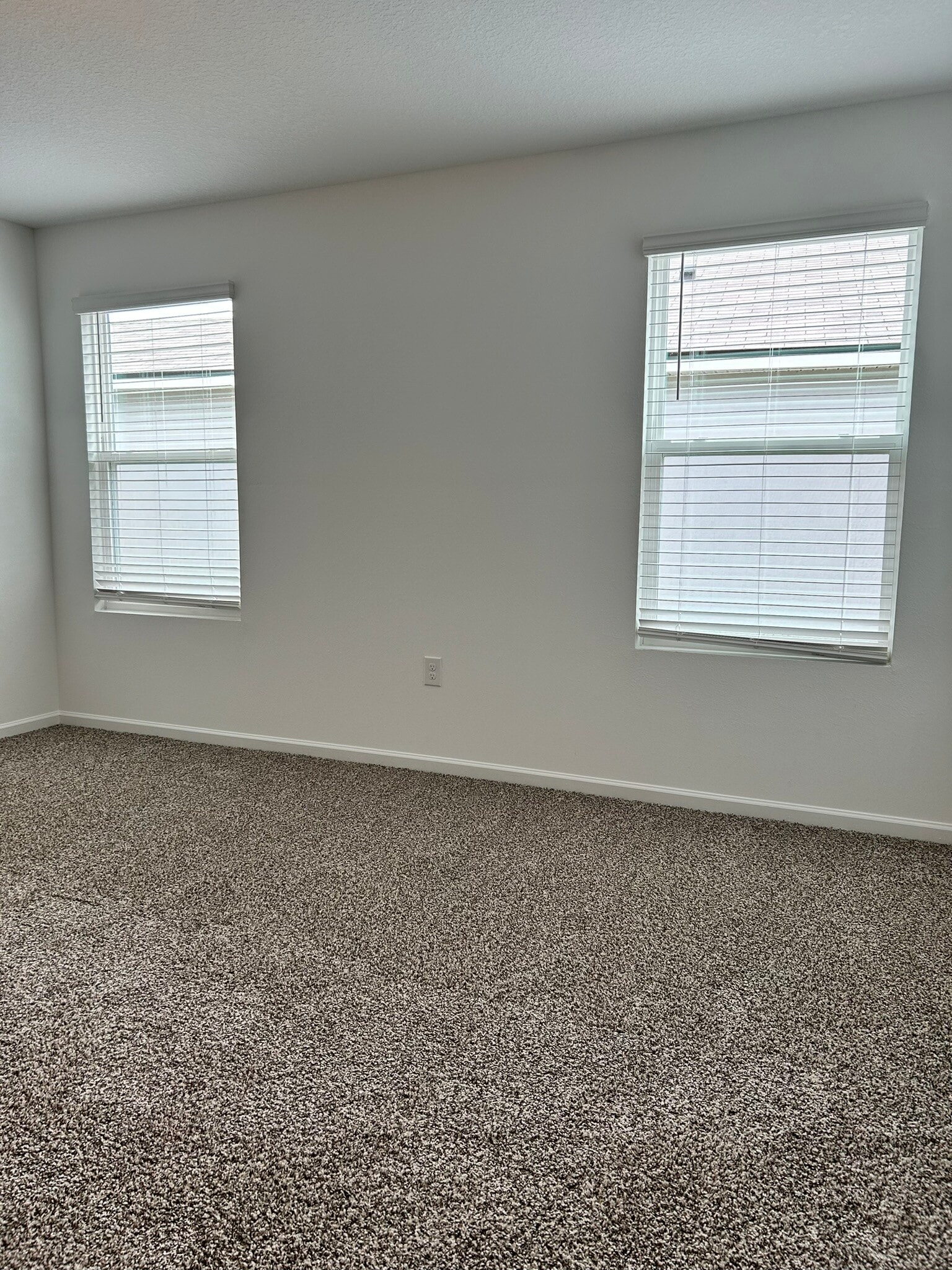Building Photo - 82 Tordera Ln