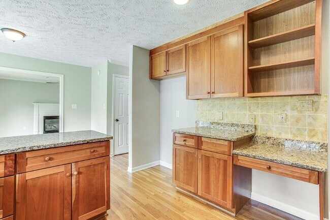 Building Photo - Coming Soon- 3 Bedroom and 2 Bath Home (Pe...