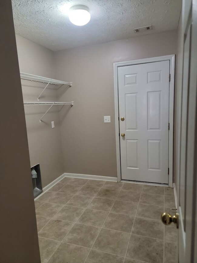 Building Photo - Highland Ridge in Prattville