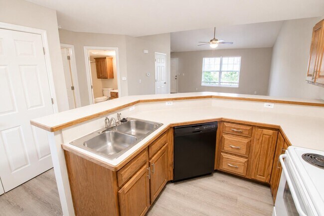 Building Photo - 1306 Godas Cir