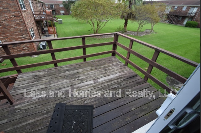 Building Photo - 1920 E Edgewood Dr