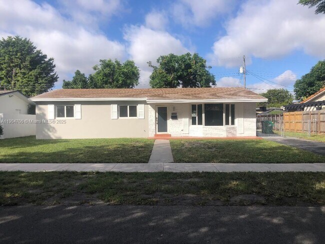 Building Photo - 2650 SW 96th Ave