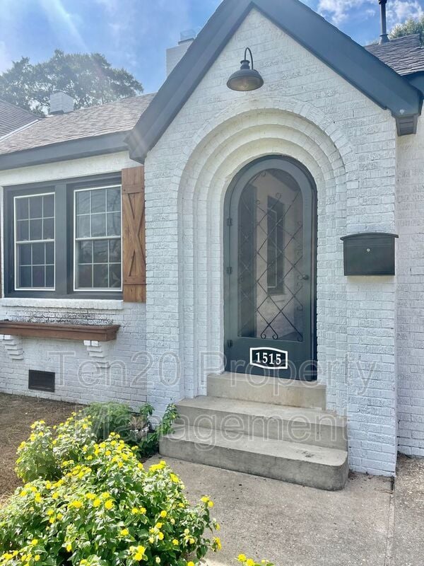Building Photo - 1515 30th St