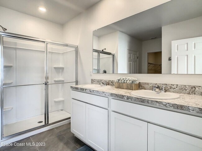 Building Photo - Charming SFH in Cypress Bay Preserve