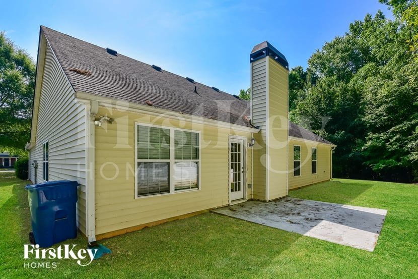 Building Photo - 1517 River Song Way