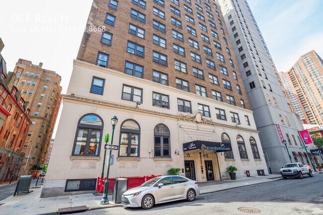 Building Photo - 1324 Locust St