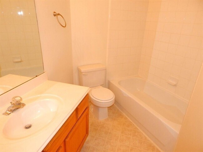Building Photo - 26872 Monarch Manor Ln