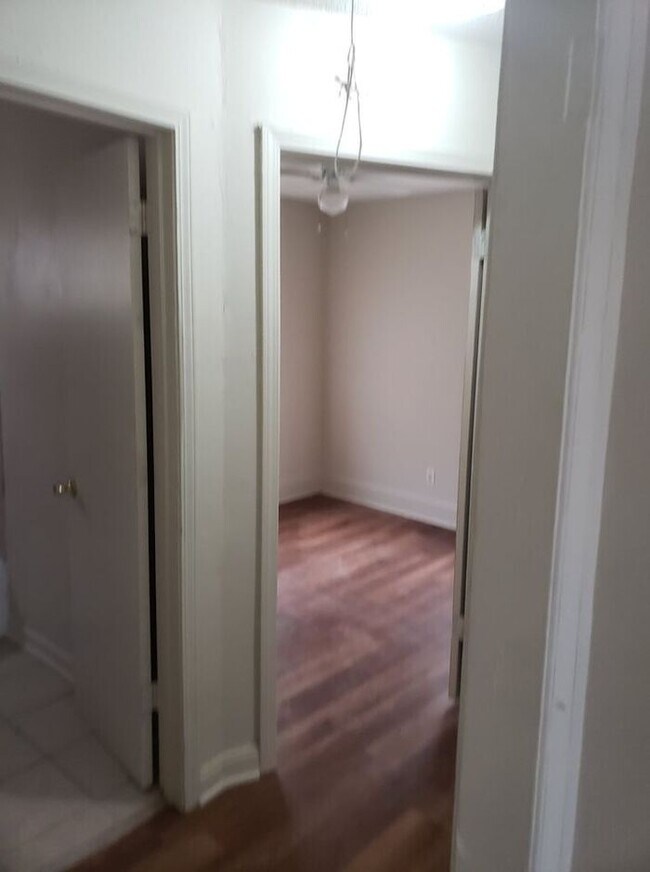 Building Photo - 2066 Farrington St