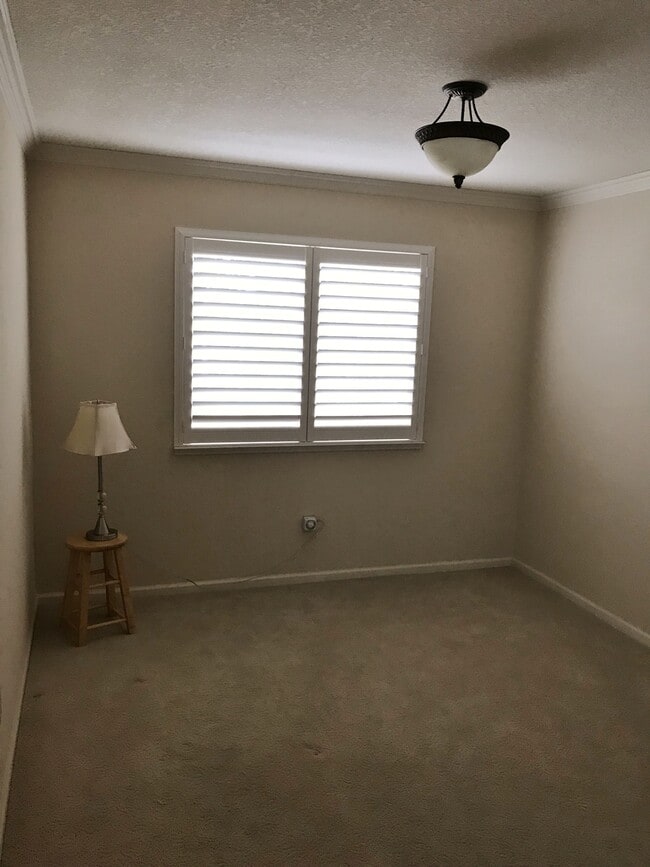 Building Photo - CORNER LOT MODERN 4 BEDROOM HOME DIXON *STAR RENTALS