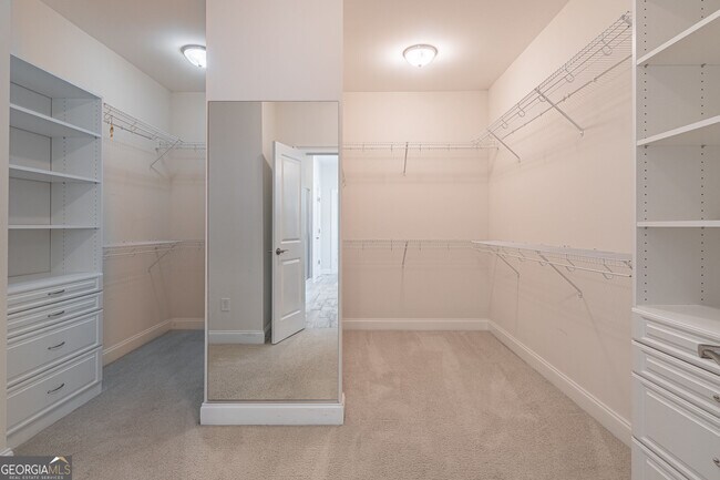 Building Photo - 829 Adler Ct
