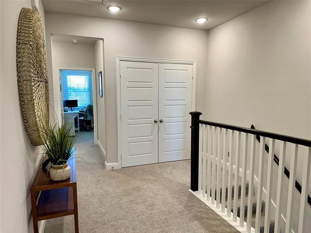 Building Photo - 301 Colusa Dr