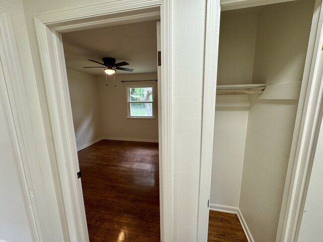 Building Photo - 3207 Searcy Dr NW