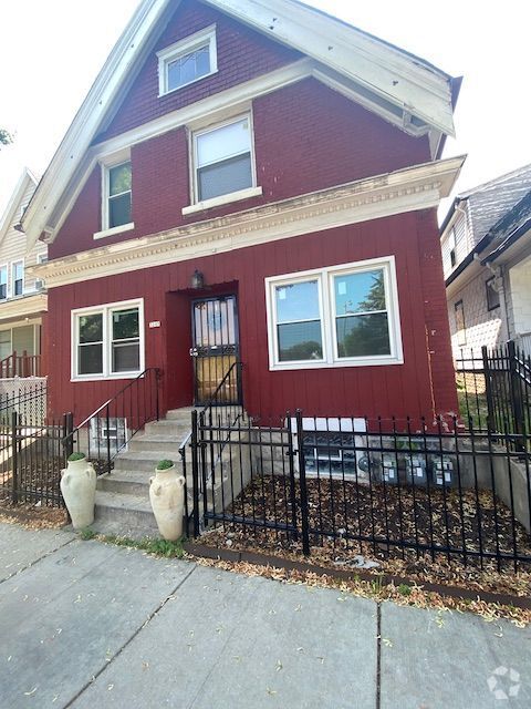 Building Photo - 3245 N 8th St