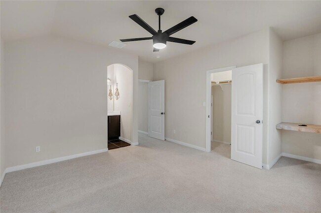 Building Photo - 904 Purple Moor Pass