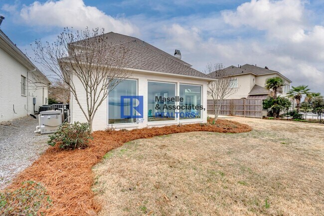 Building Photo - 1418 Windrose Dr
