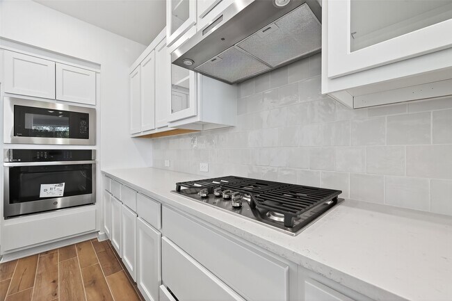 Building Photo - 3238 Kindred Wy