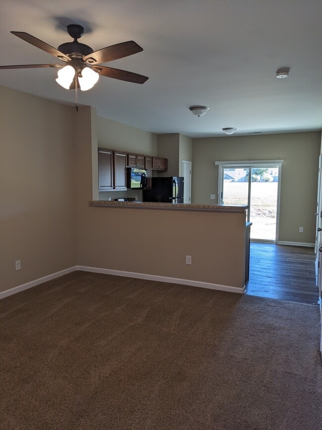 Building Photo - 2 Bedroom, 2.5 Bath Townhome in Creedmoor, NC