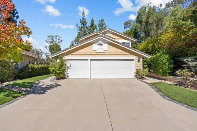 Building Photo - 7231 Spring Ct