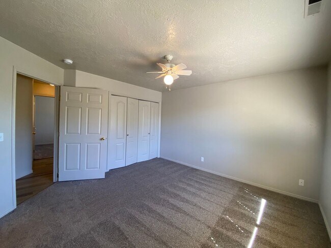Building Photo - 473 E 1100 S